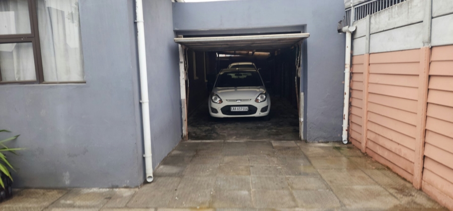 3 Bedroom Property for Sale in New Woodlands Western Cape